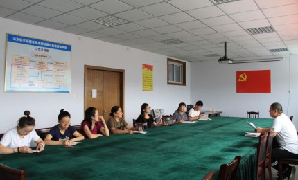 “傳遞愛(ài)的陽(yáng)光”——獻(xiàn)愛(ài)心幫扶殘障兒童主題活動(dòng)